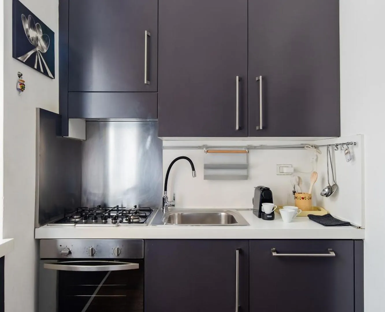 2 Bedrooms Flat Near Via Veneto Rome 0*,  Italy