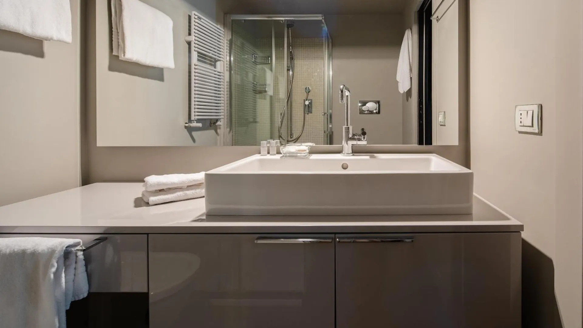 2 Bedrooms Flat Near Via Veneto Rome